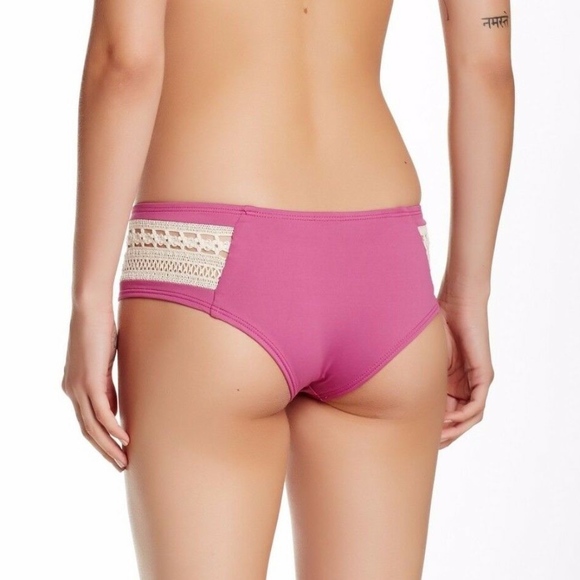 NEW L Space Wild Child Boho Crochet‎ Bottom in Boysenberry Pink [SZ Medium ] - Picture 2 of 11